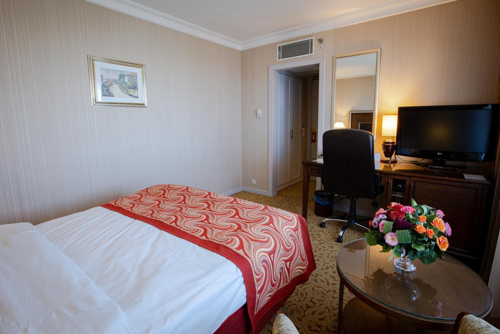 Buyukhanli Park Hotel อังการา ภายนอก รูปภาพ