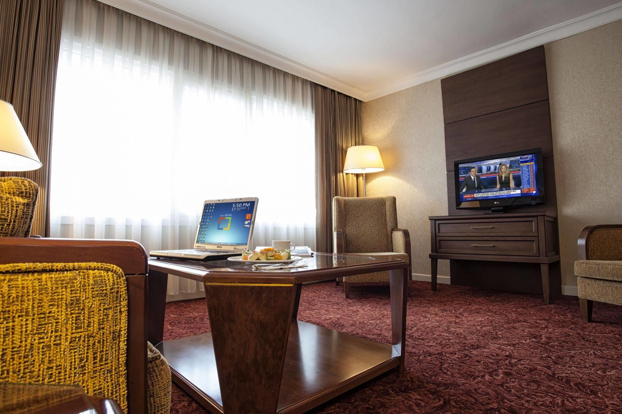 Buyukhanli Park Hotel อังการา ภายนอก รูปภาพ